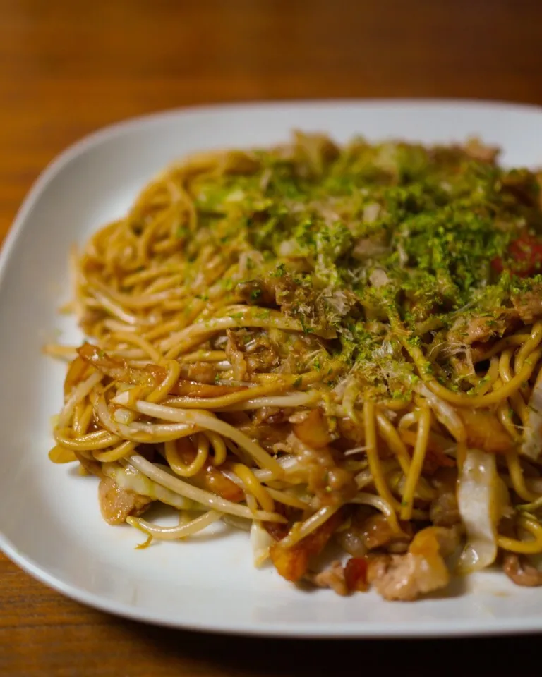 Snapdishの料理写真:ちゃんぽん麺であま辛焼きそば|キヨシュンさん