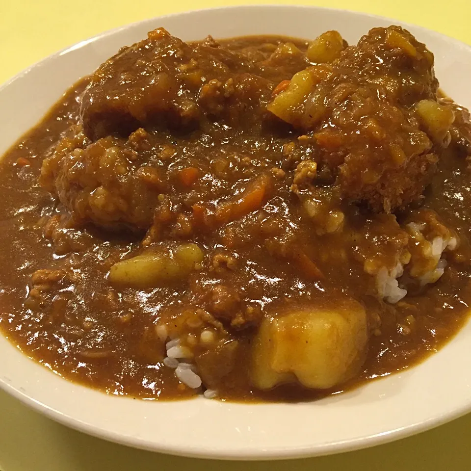 チキンカツカレー！(昨日の余ったチキンカツで)|のぶコさん