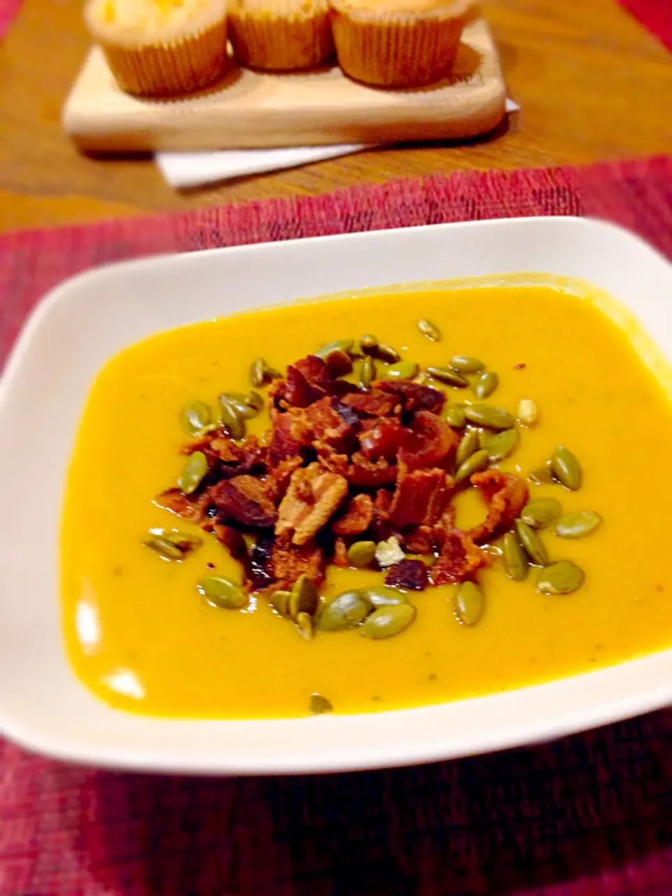 Butternut Squash Creamy Soup! A great way to start out my favorite month🎉|Joさん