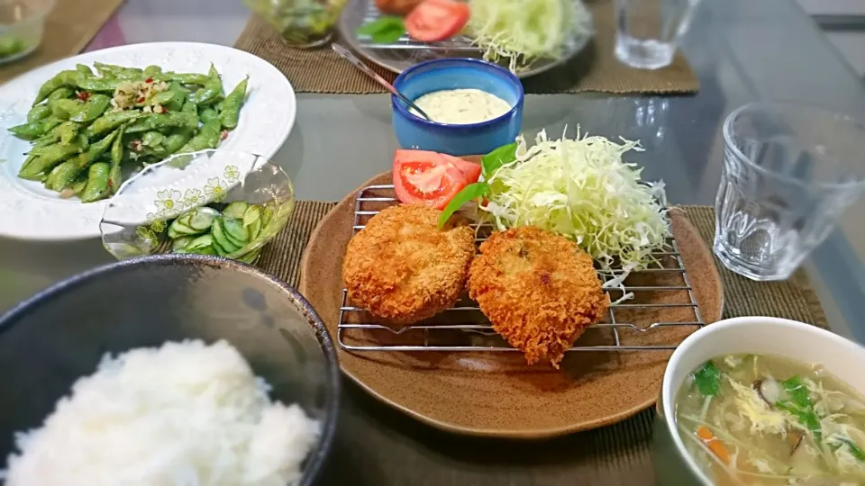 鳥挽き肉&はんぺんのミンチに
海老をたっぷり入れた
✨海老よせフライ✨|らんちゃんさん