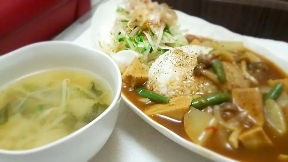 Snapdishの料理写真:高野豆腐&大根の和風ｶﾚｰ
の晩ごはん✨|kaz(*･ω･)さん