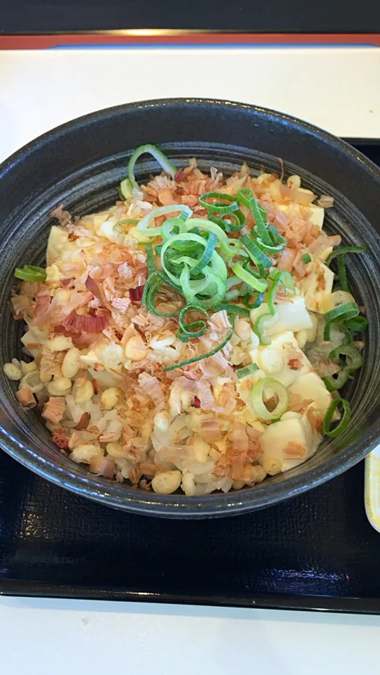 豆腐ぶっかけ飯 〜鯛だし味〜|るみおんさん