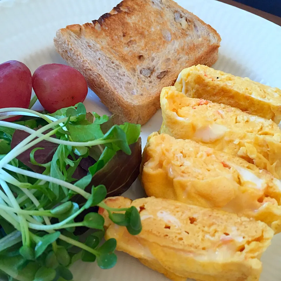 ブランチ☺︎ポイントは桜エビとチーズのふわとろ卵焼き|Marie Hashimotoさん