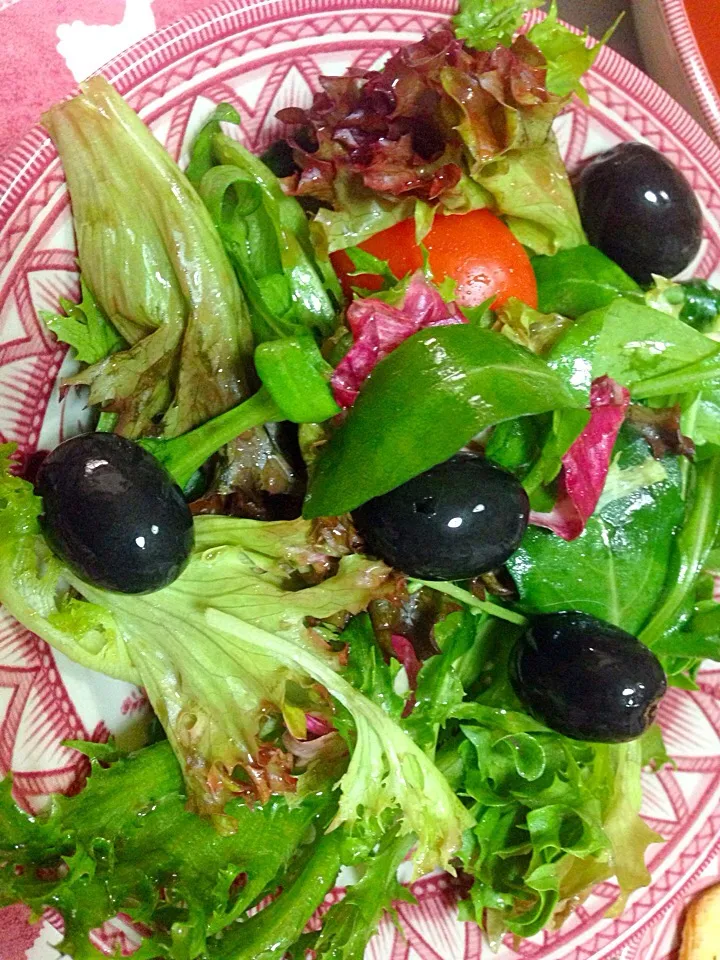 Rocket salad with balsamic dressing|Qasrina Amirahさん