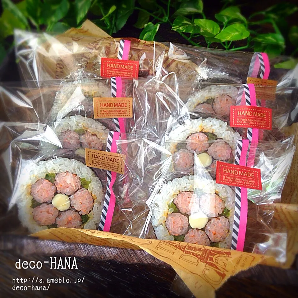 飾り巻き寿司を焼き菓子風にラッピング|DECO-HANA(旧:デコ巻きスタジオHANA)さん