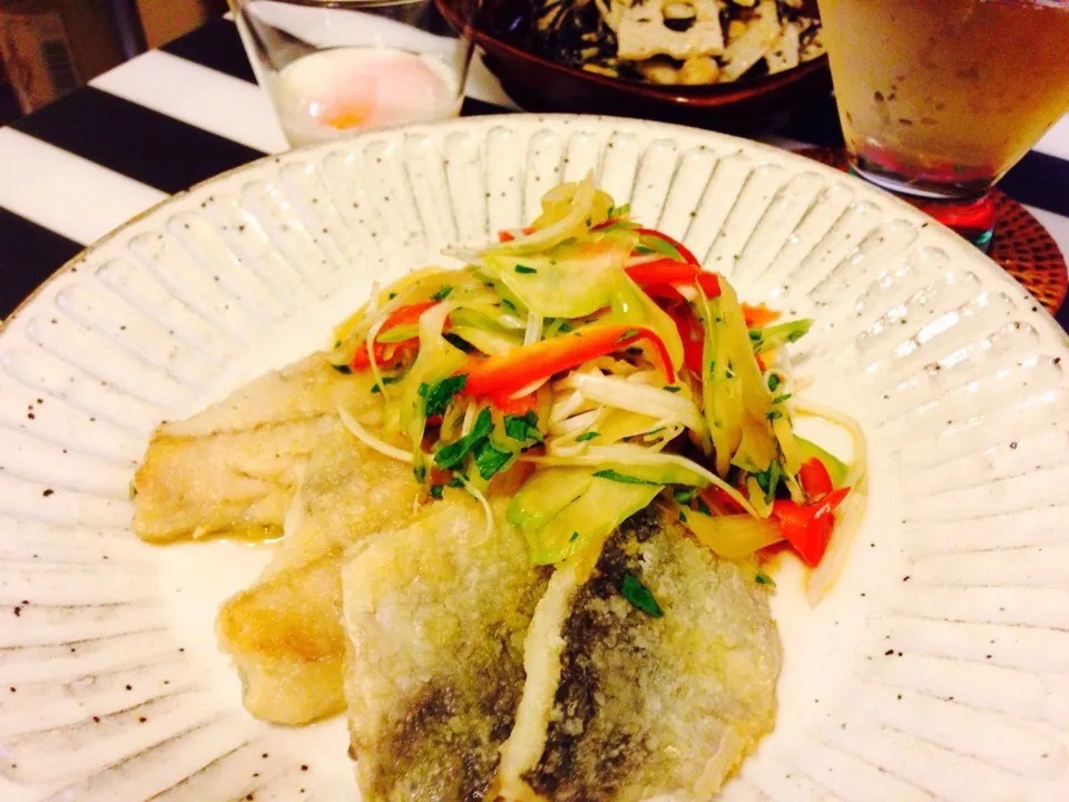 鯵の南蛮野菜マリネ🍴✨とレンコンとひじきのサラダ|サクラさん