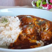 Snapdishの料理写真:ミートボールカレー|Ayanoさん