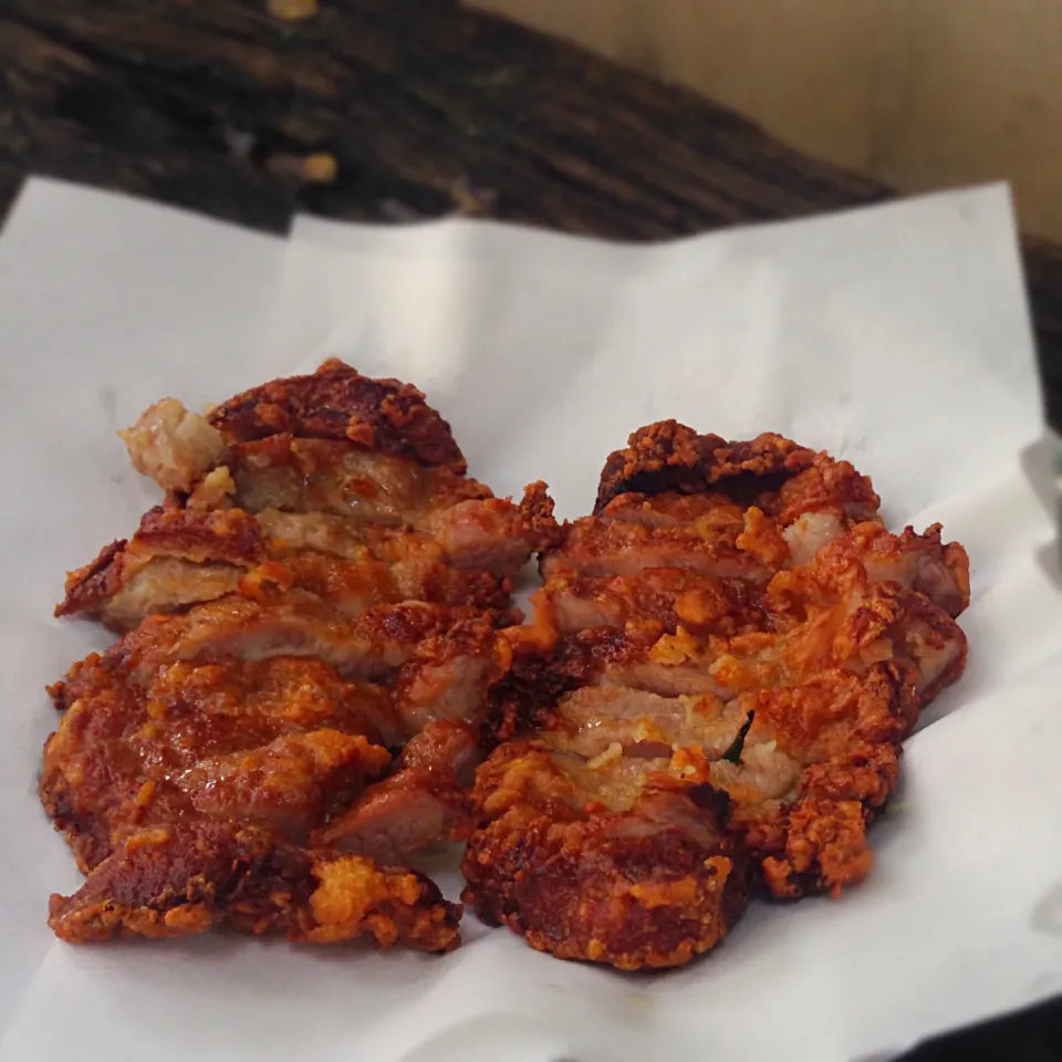 Snapdishの料理写真:Fried pork|rtchphmさん