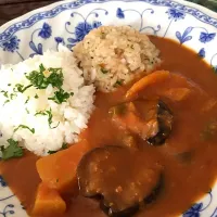 休日ランチ♪野菜カレー☺︎ガーリックピラフ添え|ゆうにゃんさん