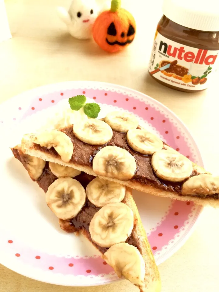 Nutella banana toast  ヌテラバナナトースト|心斎橋  C Flat Cafeさん