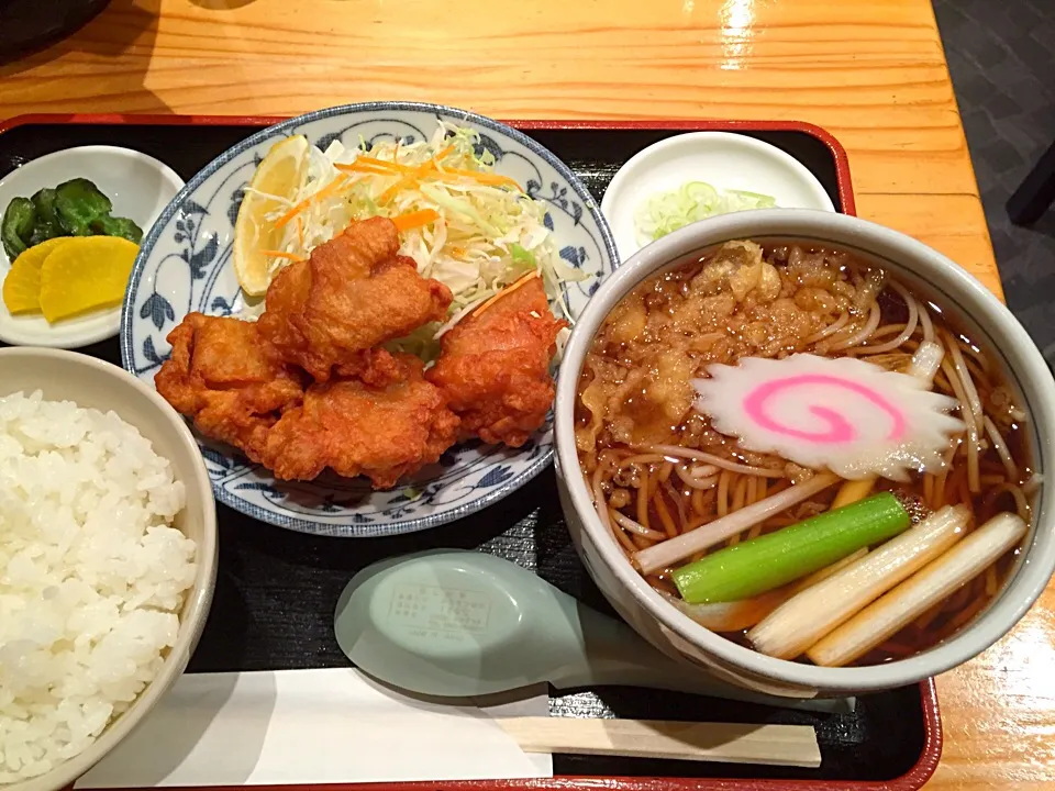 Snapdishの料理写真:鶏唐揚定食|マハロ菊池さん