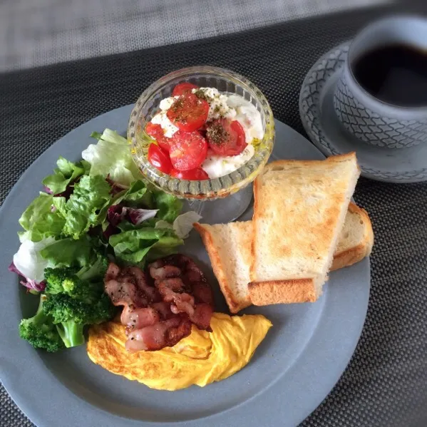 Snapdishの料理写真:今日の朝ごはん|ぺんぎんさん