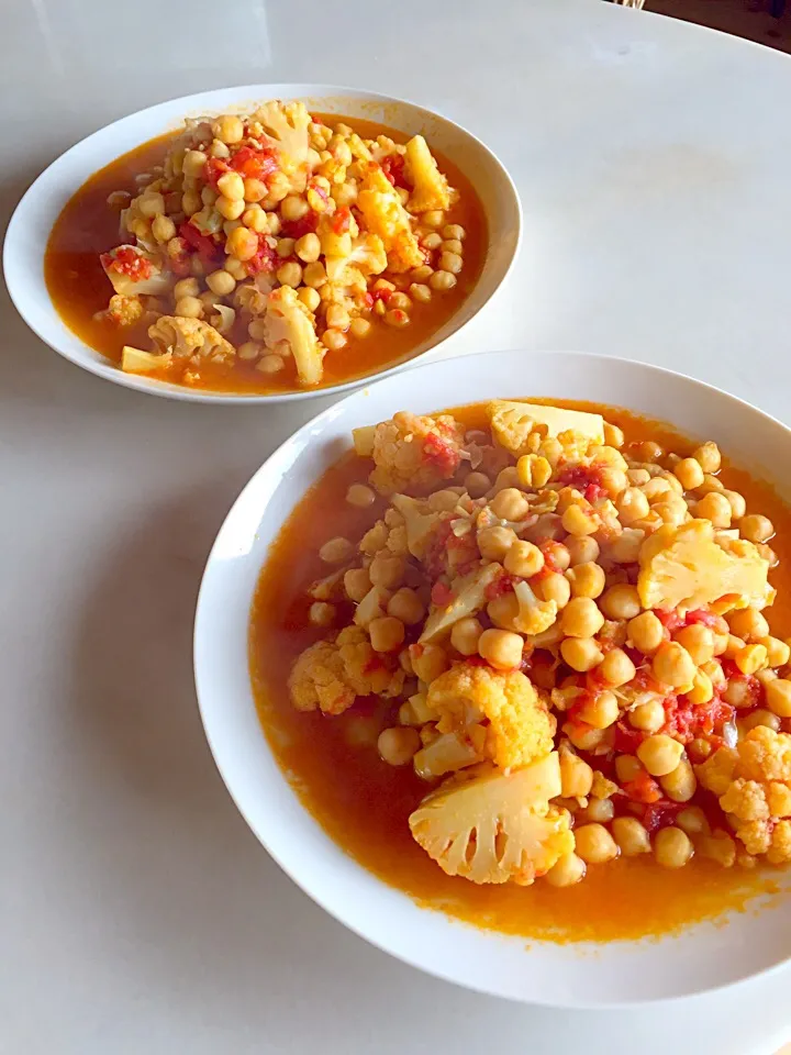 料理教室！カリフラワーとひよこ豆のトマト煮|ハリマカヨコさん