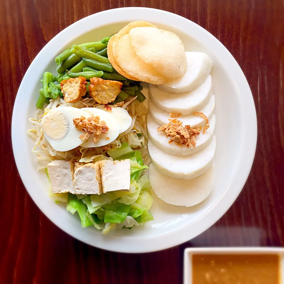 Gado gado with Lontong|Giさん