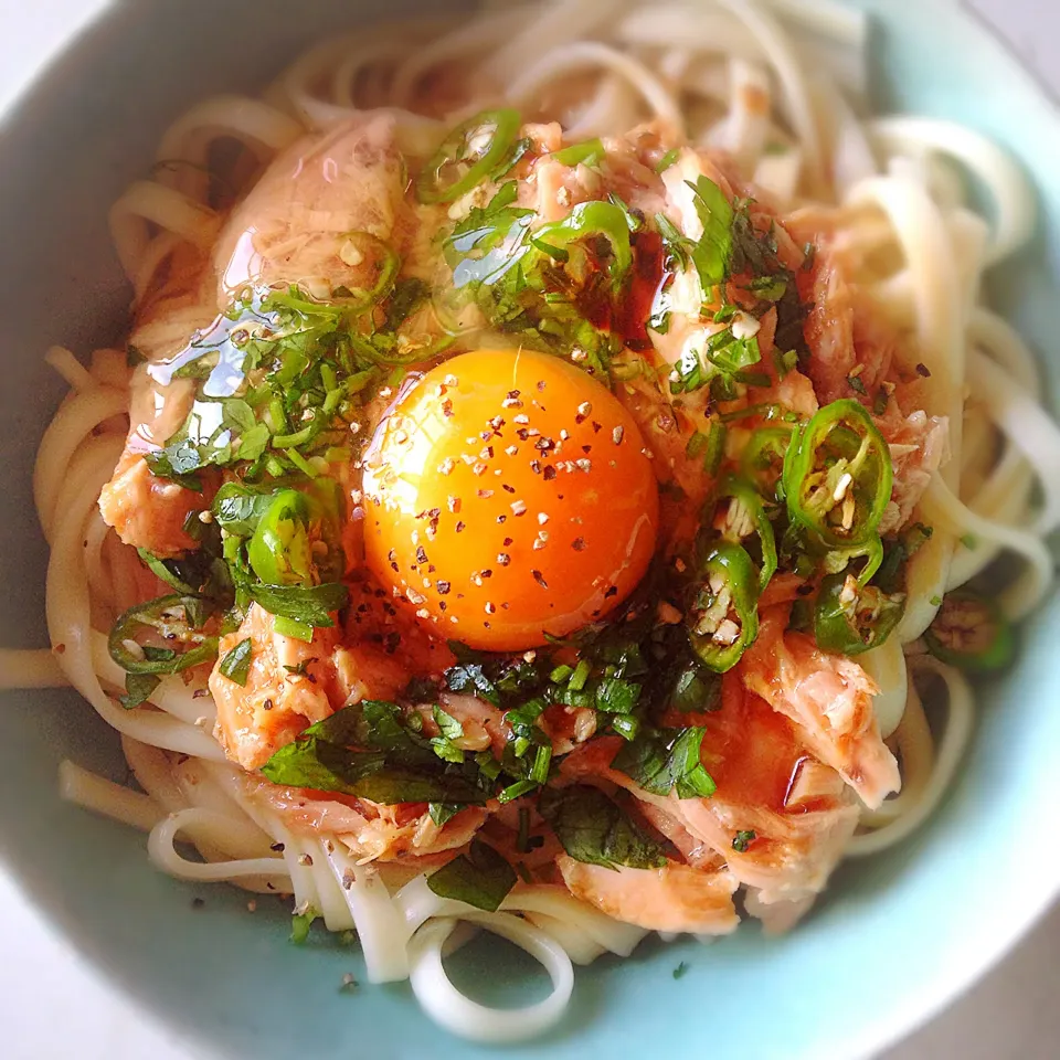 ツナたまごかけうどん。|ヘイオークボさん