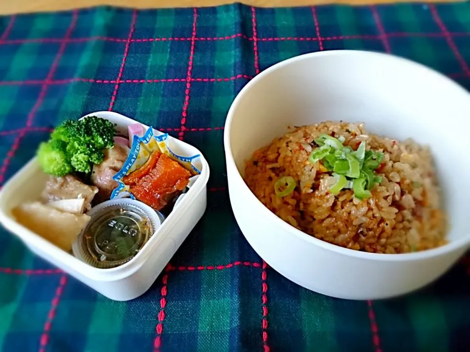 炒飯と蒸し鳥のねぎソース弁当。|Cat Miroさん