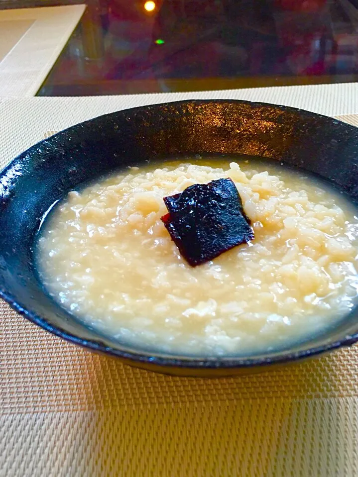 烏骨鶏の中華粥
烏骨鶏/きのこ/クコの実ete..3日かけてじっくり作った白濁スープでシンプルだけど栄養抜群!|mutsumi☺︎さん