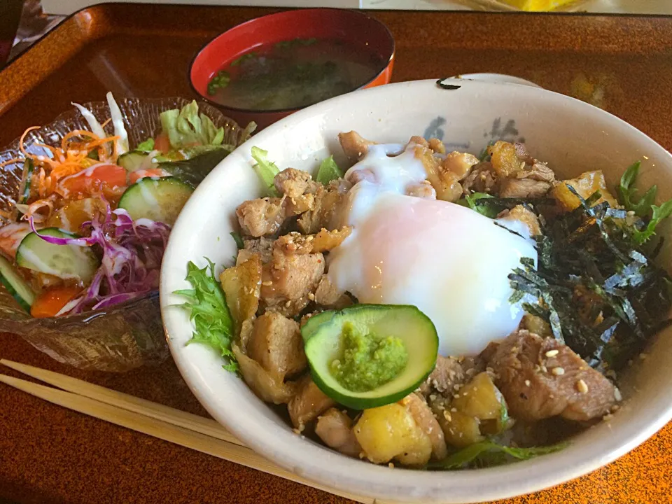 #2015あまくさ丼丼フェア#4 天草大王炭火焼き丼(温玉付き)|神力屋 火酒さん