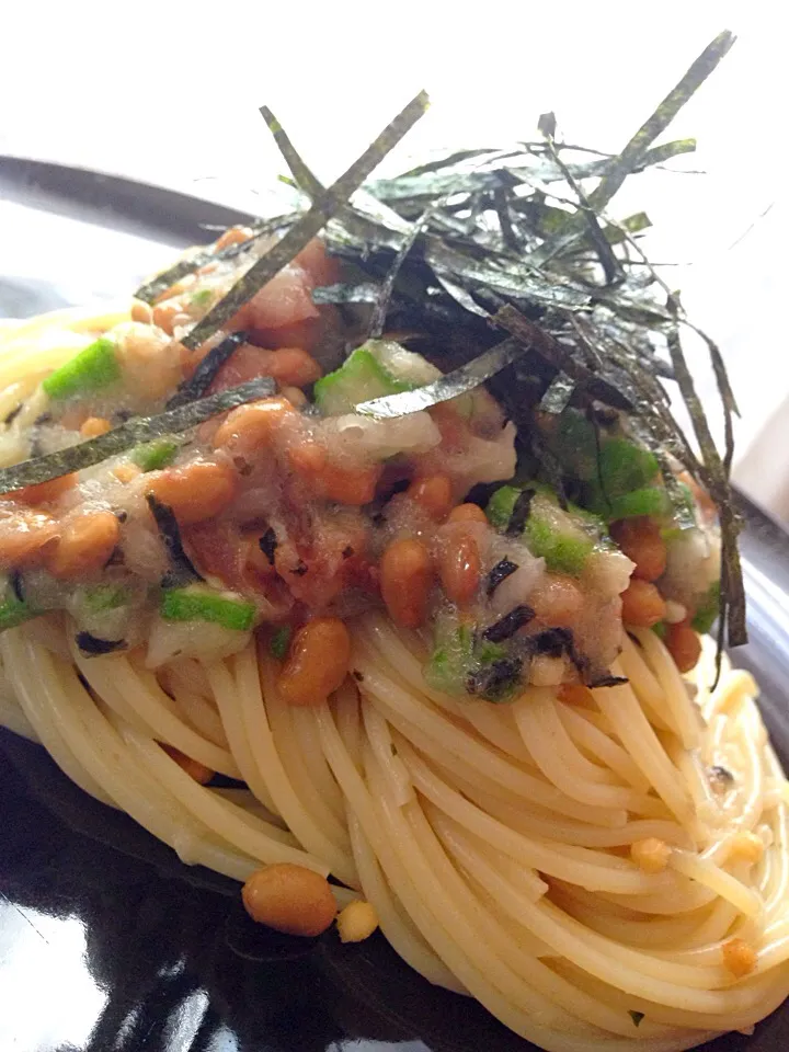 オクラと納豆の梅おろしパスタ😋🍴|アイさん