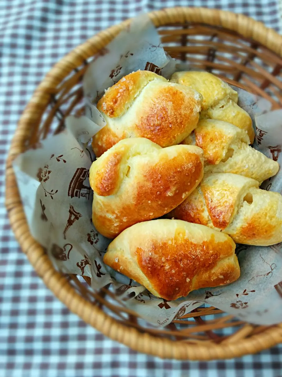 簡単*ホットケーキミックスで作る塩パン*|ことり*さん