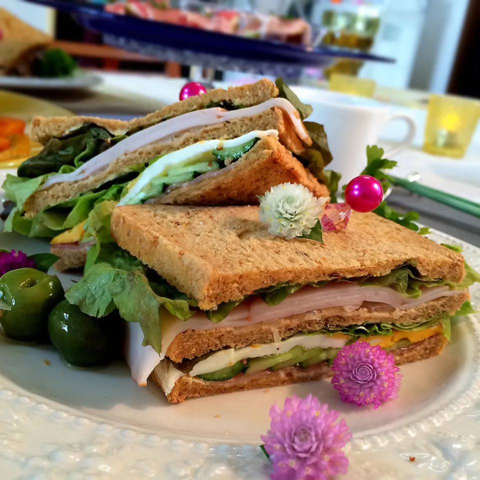 お料理教室ビギナー&キッズレッスン②
"La Cuisine de Shino pour les enfants"
ハムと野菜のホットサンドイッチ|志野さん