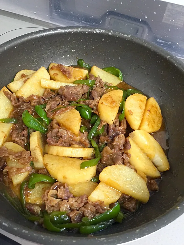 牛肉と焼き長芋の炒め物|☆光るさん