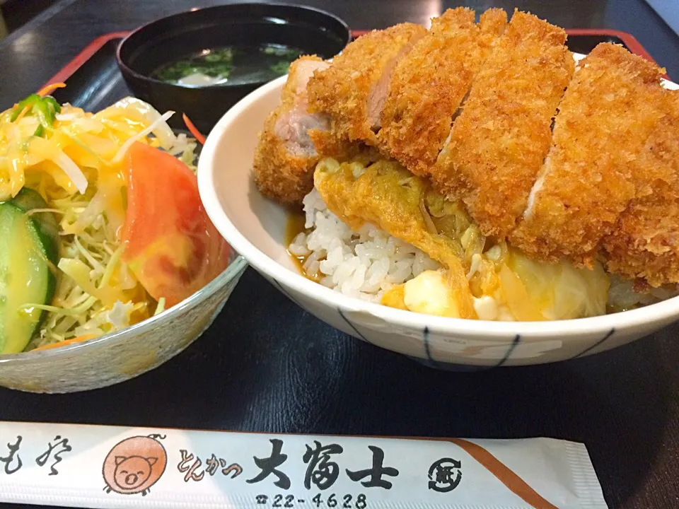 Snapdishの料理写真:#2015あまくさ丼丼フェア #5 上ロースカツ丼|神力屋 火酒さん