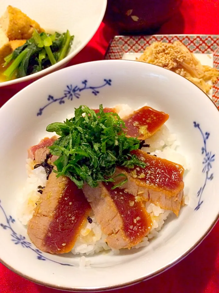 炙りマグロの漬け丼|まるまさん