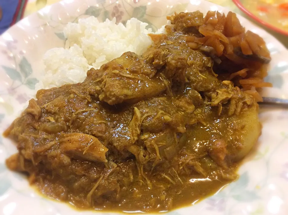 我が家のチキン煮込みカレー😋|アライさんさん