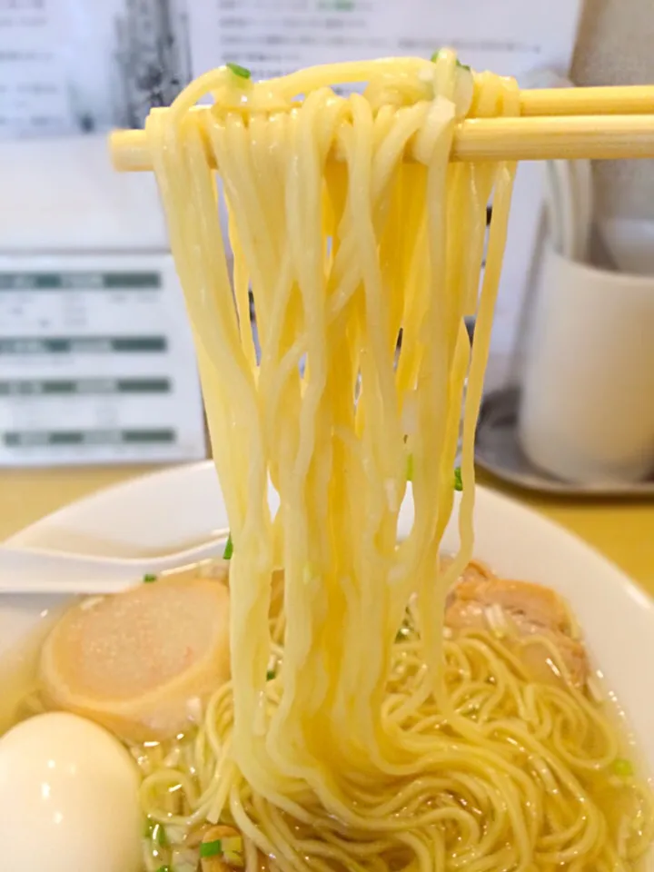 Snapdishの料理写真:五稜郭のラーメンの麺|morimi32さん