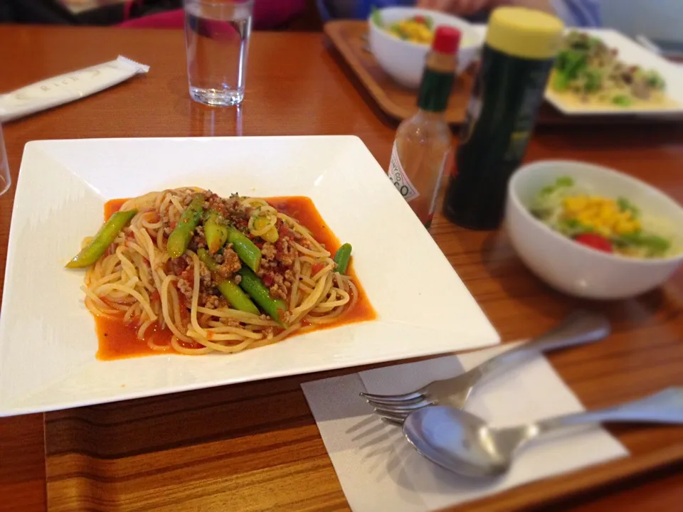 アスパラと挽肉のスパゲッティ|メガネさん