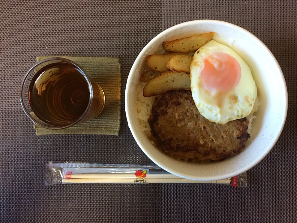 ハンバーグロコモコ丼|ばーさんさん