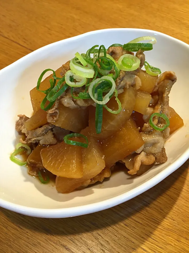 豚コマと大根の炒め煮|まつださんさん