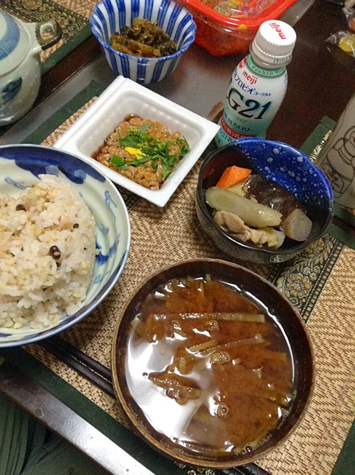 ガメ煮&納豆＆大根の味噌汁|まぐろさん