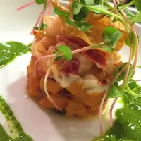 Butter poached lobster, sweet potato hash, celeriac chips, green goddess|Owen Wolfertzさん