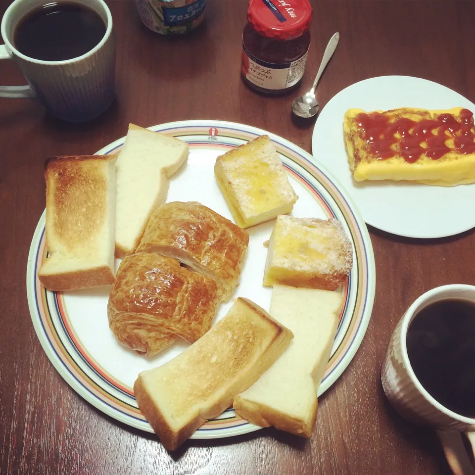 朝ごパン大会🍞🎵✨|leeさん