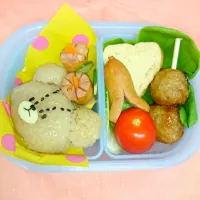 #くまのジャッキーお弁当 #幼稚園お弁当 #年少さんお弁当 #お弁当  #おにぎり #タコさんウインナー|かおりさん