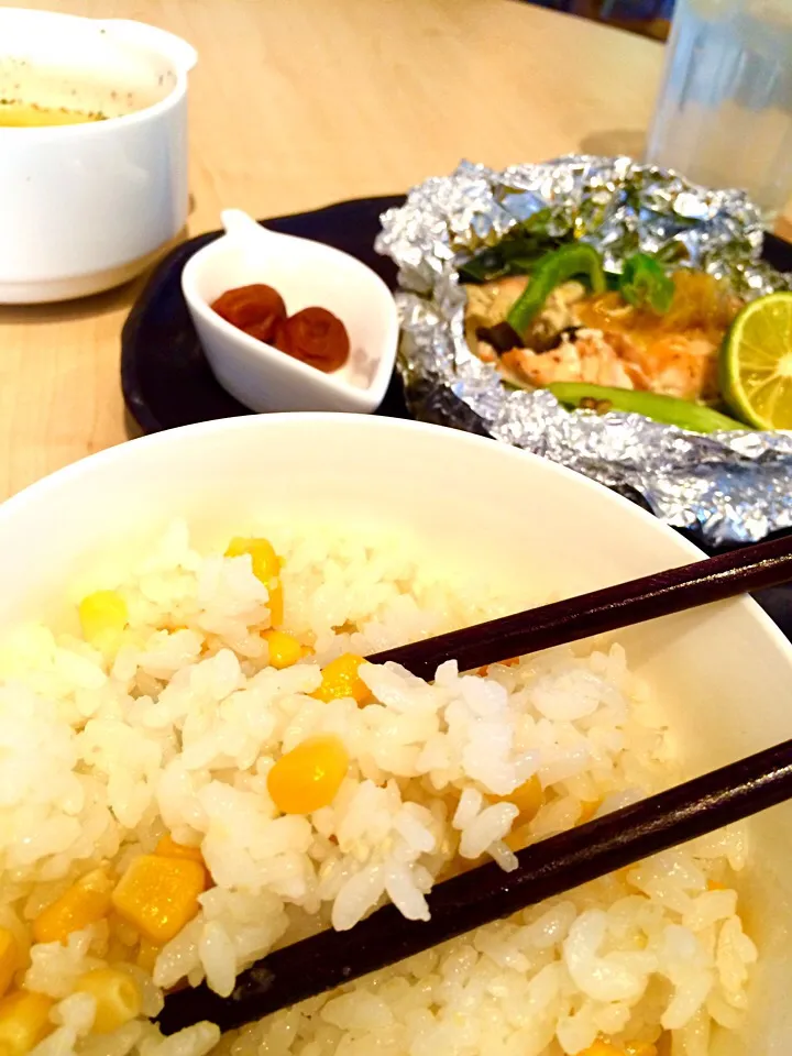 Grilled salmon in foil and corn rice 鮭のホイル焼きととうもろこしご飯 #cflat #cafe #OSAKA|心斎橋  C Flat Cafeさん