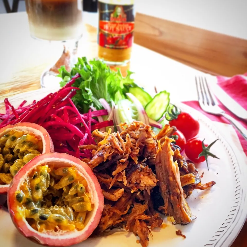 Papa made Special Pulled Pork 👻with Passion Fruits🍴💕|tayukoさん