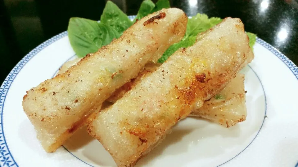 Deep-fried spring rolls|kanokpornさん