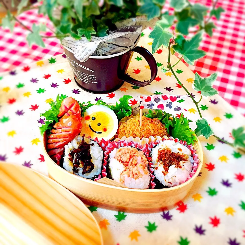 三色おにぎり🍙弁当|かぼ(≡'・'≡)さん