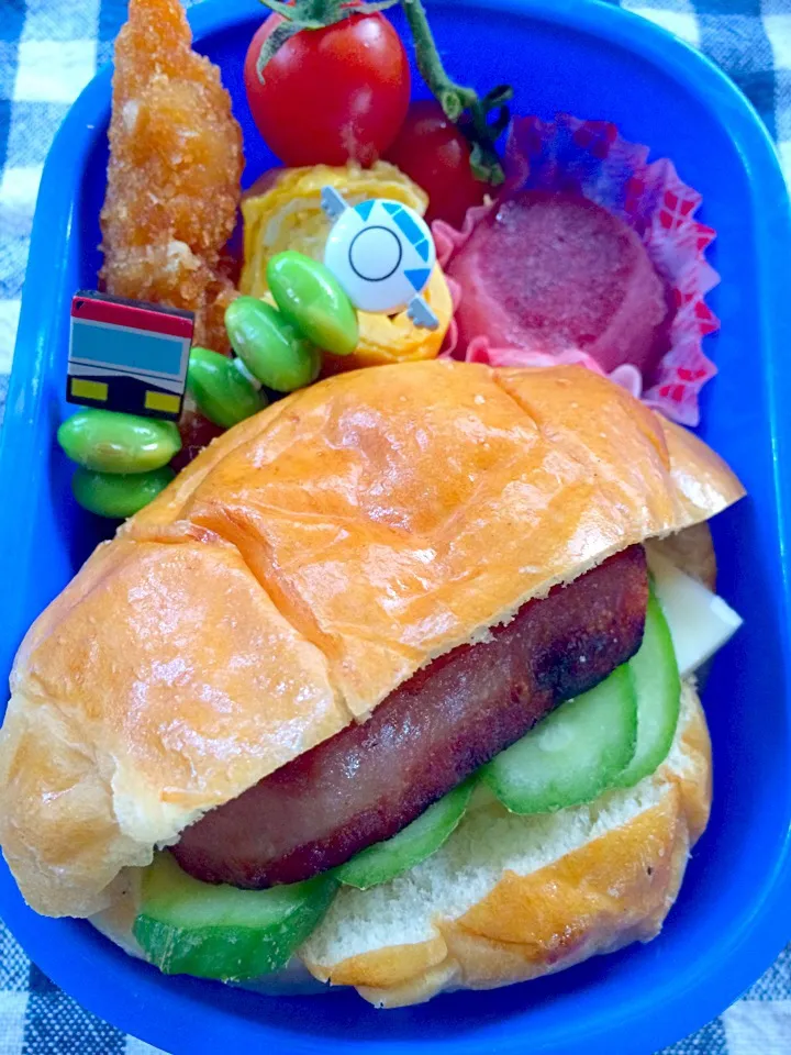 Snapdishの料理写真:Lunch box☆SPAM roll sand❗️ｽﾊﾟﾑｻﾝﾄﾞ|🌈Ami🍻さん