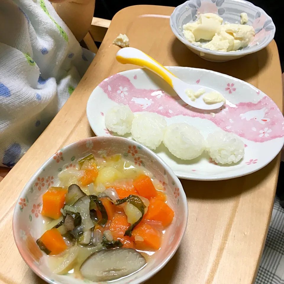 1009夕 おにぎり、豆腐、野菜スープ|かえるさん