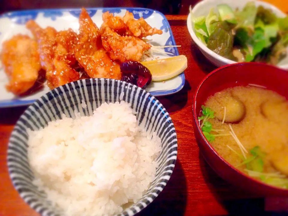 ワンコインランチ♡甘辛鶏肉メチャ柔らかい〜〜❗️|えいぽんさん