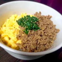 Snapdishの料理写真:そぼろ丼|rxyさん