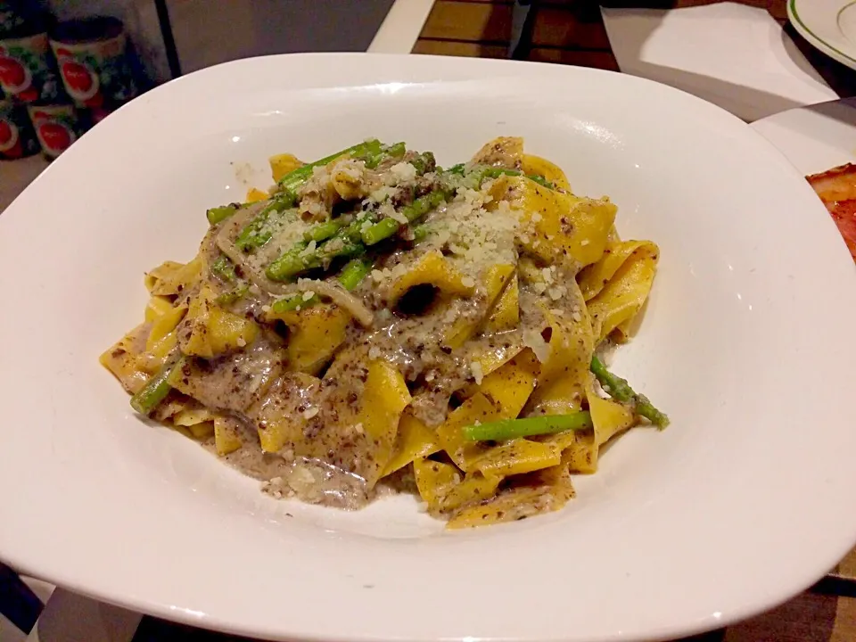 Black Truffle Asparagus Pappardelle|willklhさん