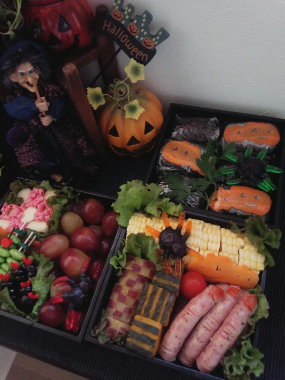 Snapdishの料理写真:指ｳｨﾝﾅｰとspider入り　　Halloween風弁当|ファンメイ🌺さん