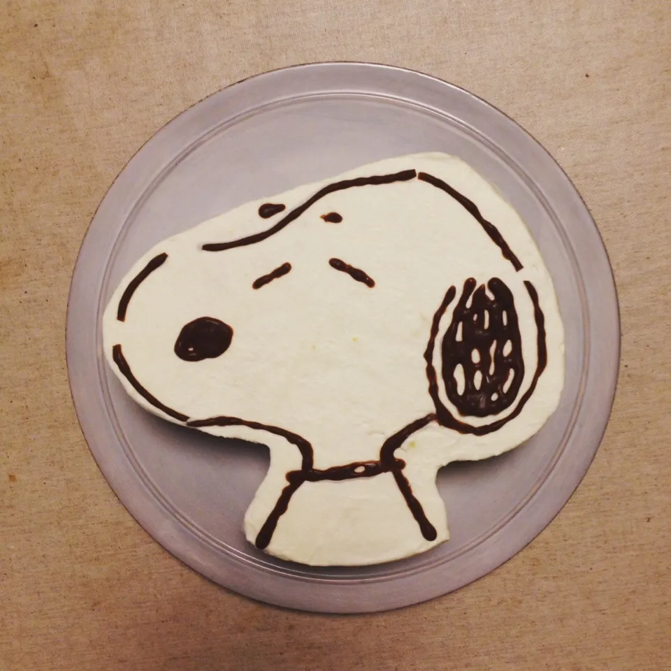 bday snoopy cake / homemade kiwi jam x cut kiwi|azuuuzaさん