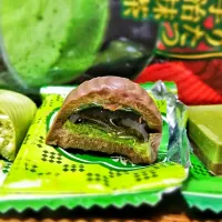 Snapdishの料理写真:#matcha #Chocolate #japan|Monica Bucuさん