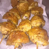 Snapdishの料理写真:Spicy chicken skewers|Zama Pienaarさん